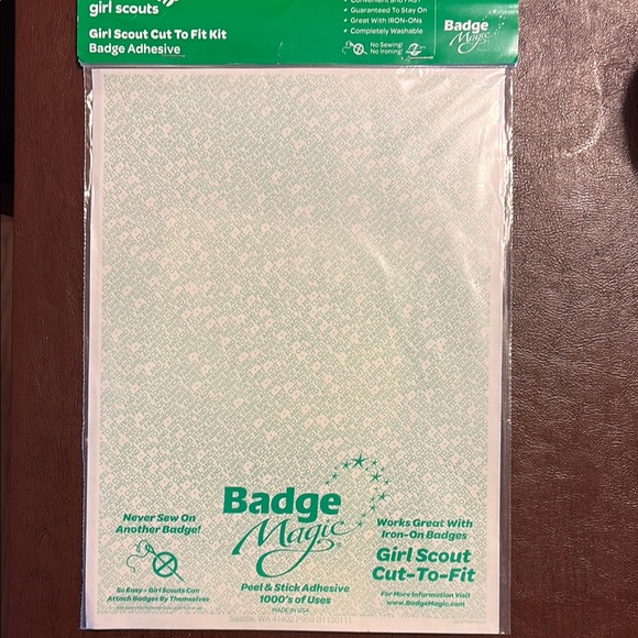 badge magic Other - BADGE MAGIC GIRL SCOUT BADGE ADHESIVE FOR NO SEW BADGES